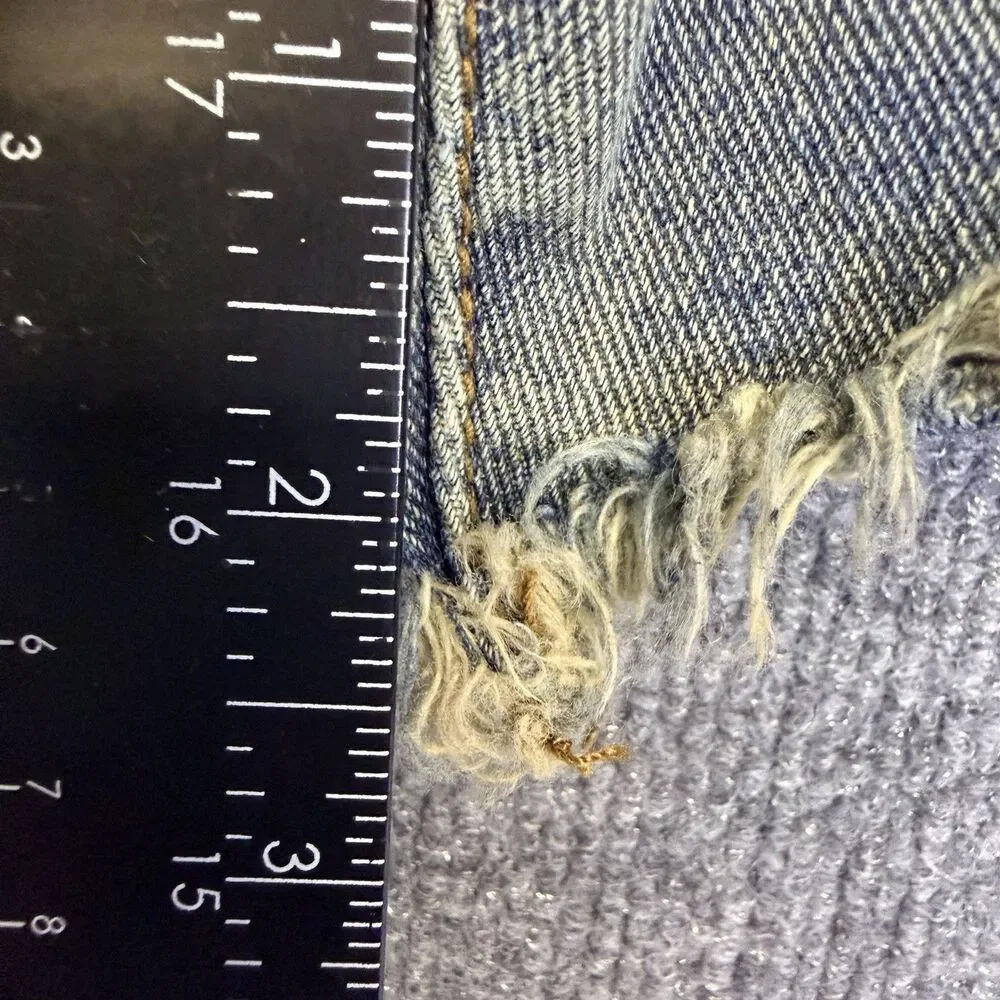 We The Free People Womens Button Fly Denim Distressed Frayed Hem Shorts Size 25